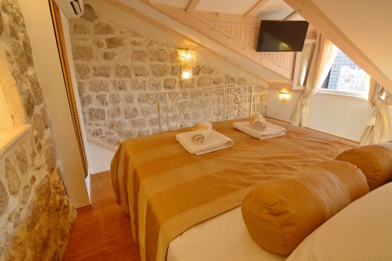 Madonna Della Strada A5 *